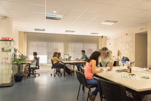 Arca de Babel. Coworking Space. Salas y despachos para equipos