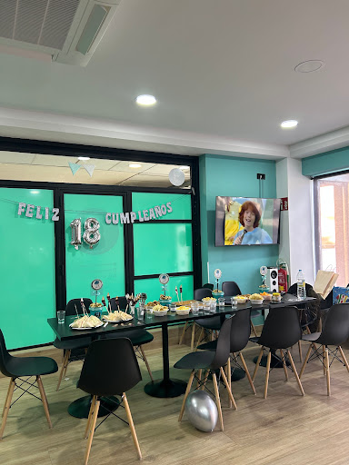 Sala de eventos y Cumpleaños En tu fiesta me colé